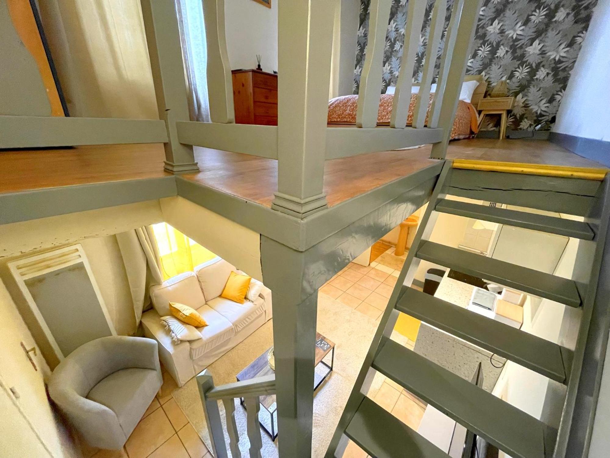 "Sainte Valiere", Appartement Calme Sur Cour Privative, Nevers Extérieur photo