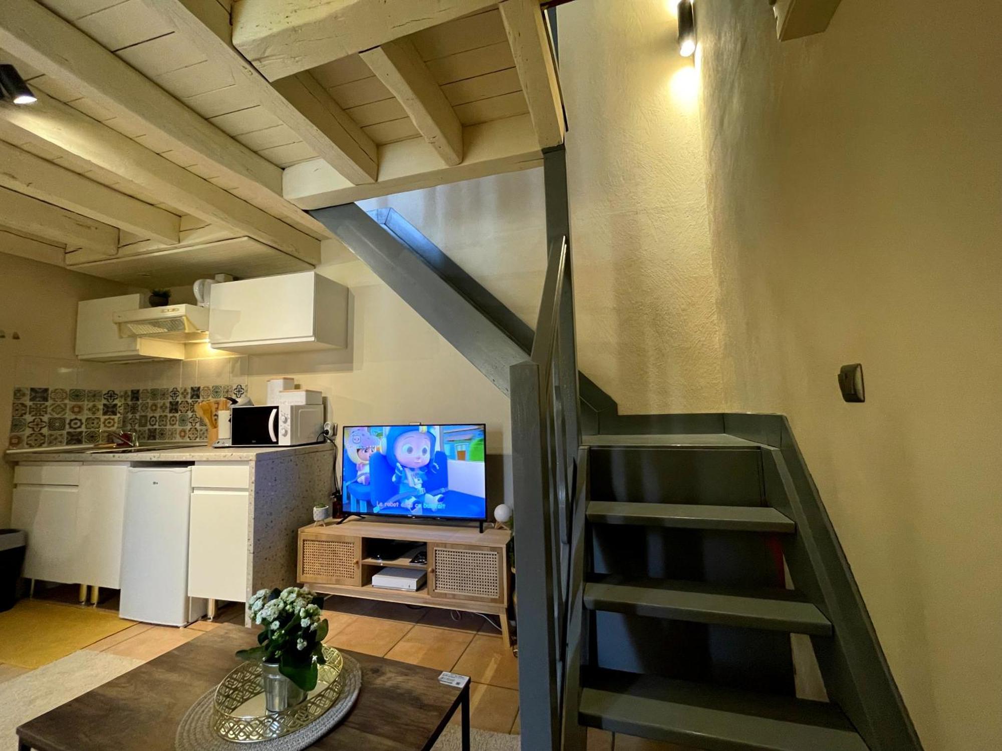 "Sainte Valiere", Appartement Calme Sur Cour Privative, Nevers Extérieur photo